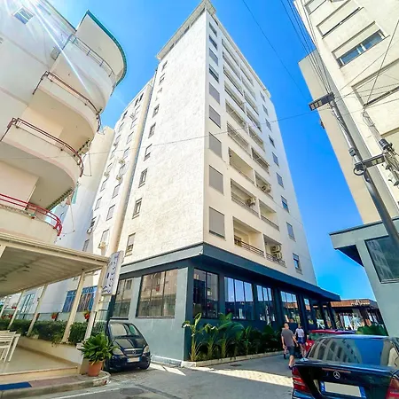 Apartment Cinco 523